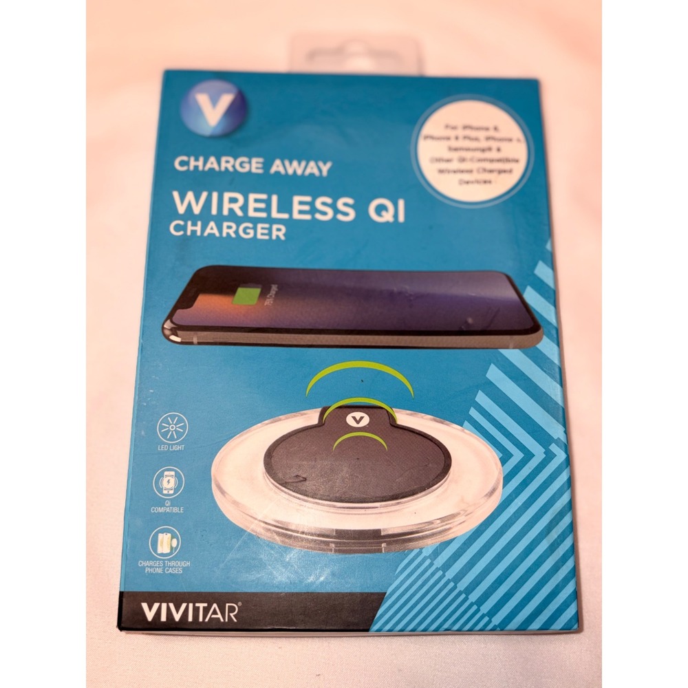Vivitar Charge Away Wireless Qi Charger Pad for iPhone Samsung‎ LED Light Black